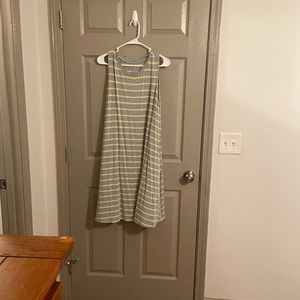 Sleeveless T-shirt dress with pockets